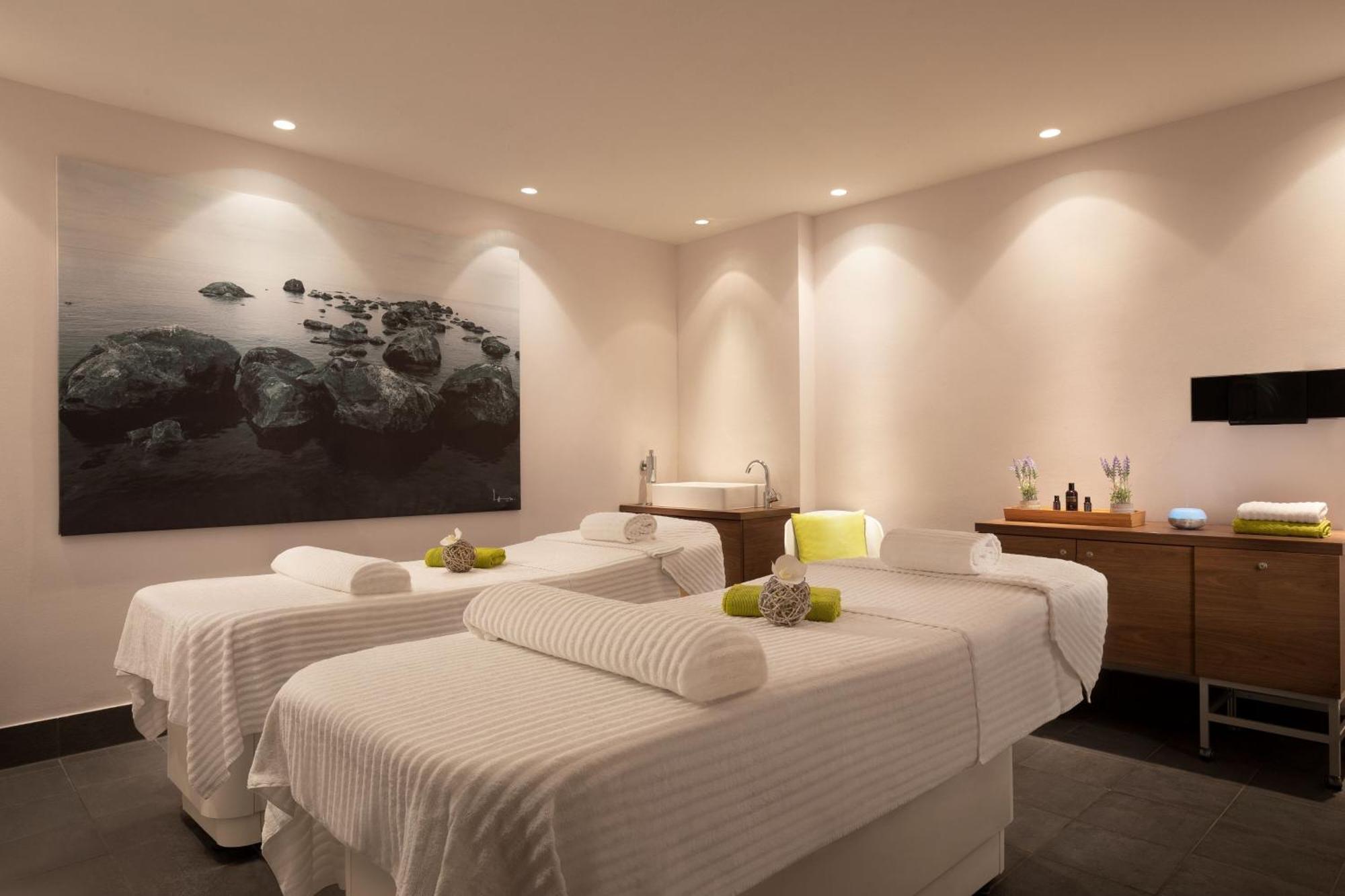 Le Meridien Hotel 5*