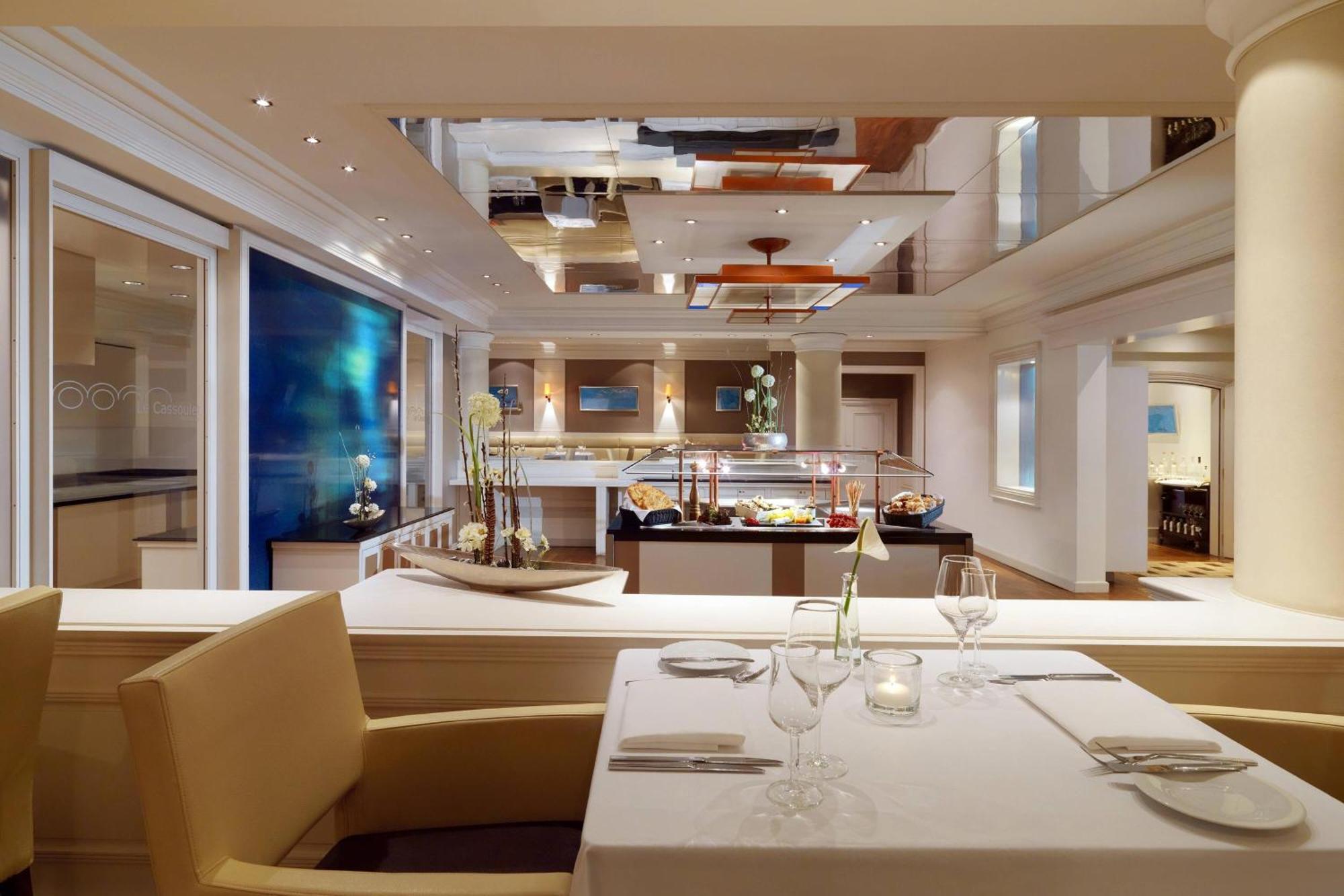 Le Meridien 5*