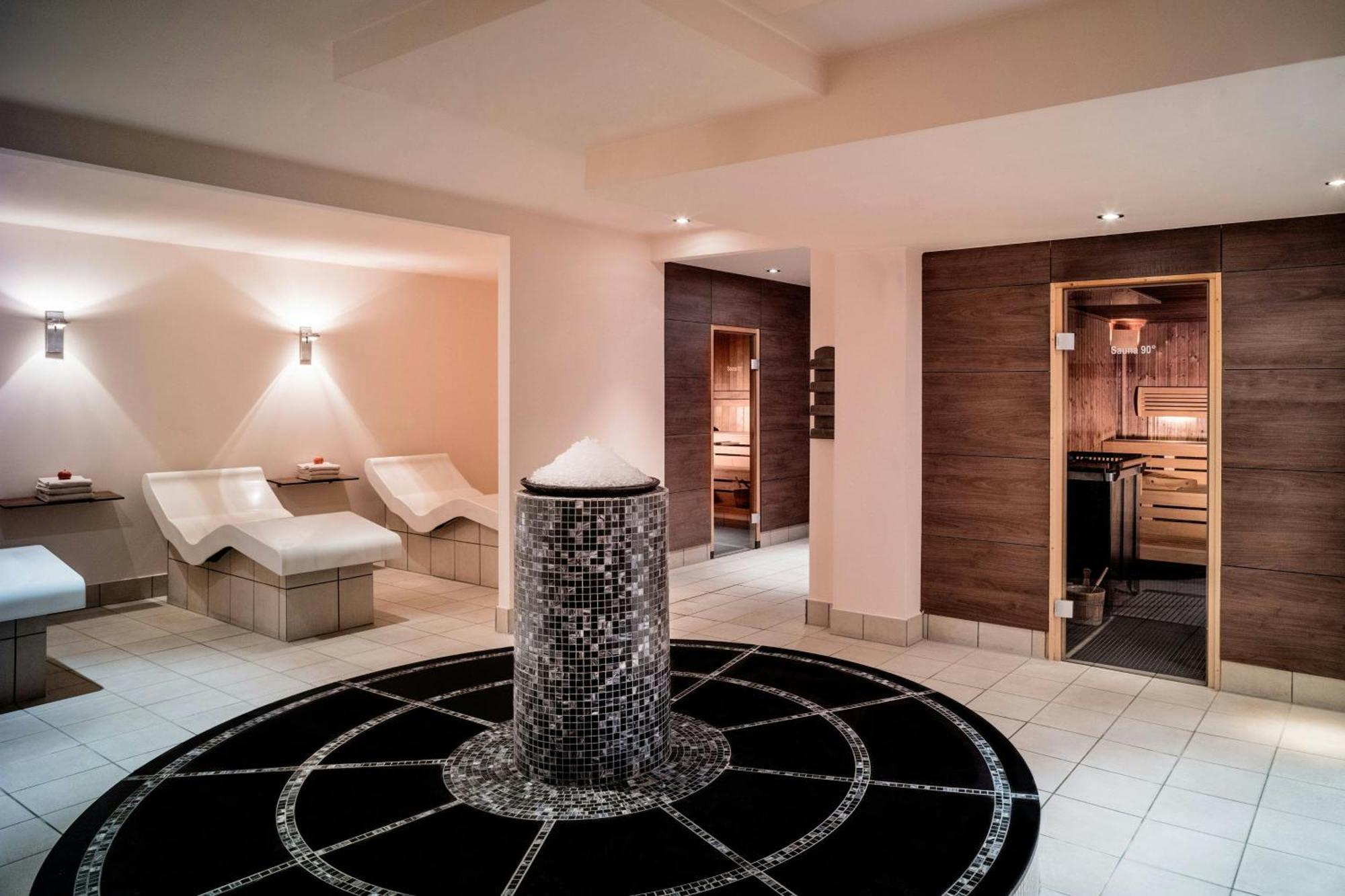 Le Meridien 5*